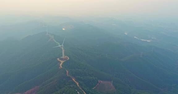 电网公司山顶风力电场大风车