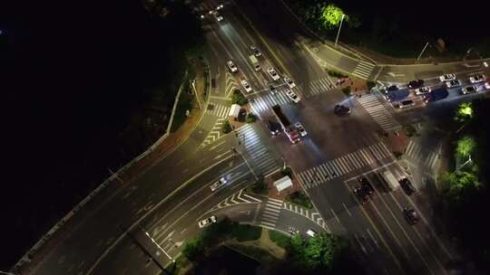 广东东莞：清溪镇道路交通夜景