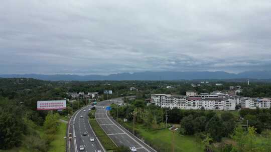 远眺江油、沃野山川