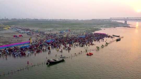 海岸上空的雾