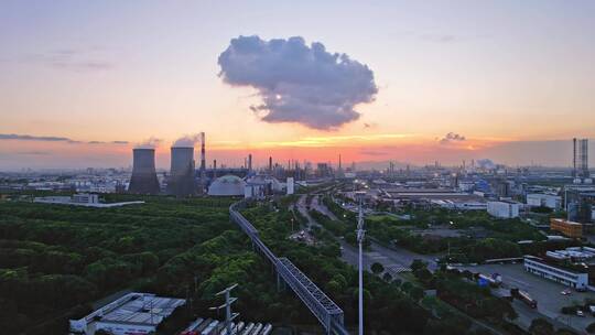 夕阳下热电厂航拍