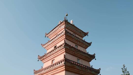 云南旅游风光祥云县清华古洞风景区红塔近景