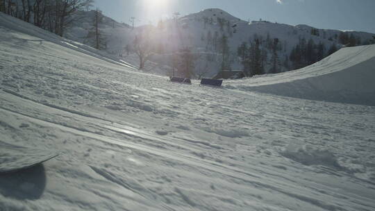 滑雪运动员极限运动高山滑雪