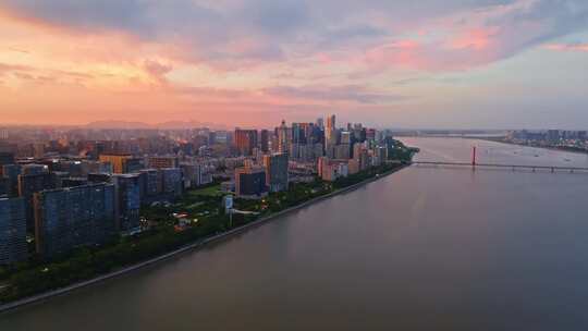 杭州钱塘江日落全景