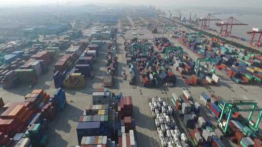 港口码头集装箱码头货运码头长江航运