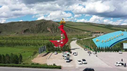 航拍草原天路风景 坝上草原 草原道路