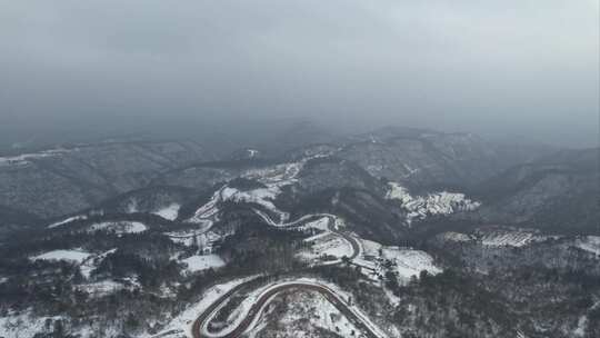 鸟瞰宜昌北里荒冰雪雾