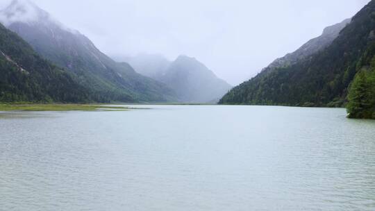 航拍川西莲花湖湿地风光