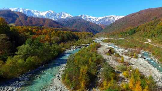 航拍雪山高山山脉山川河流风景