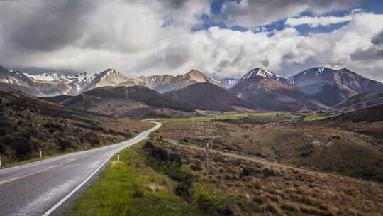 通往阿瑟山口的新西兰公路