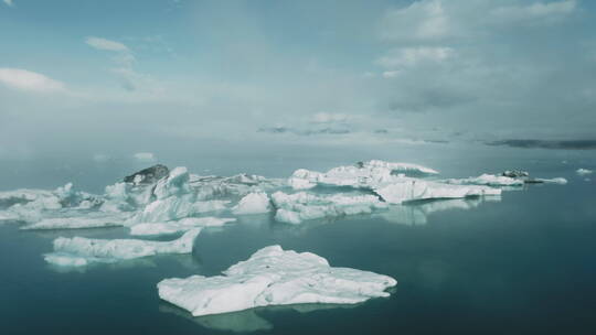 漂浮的冰山在冰岛视频素材模板下载