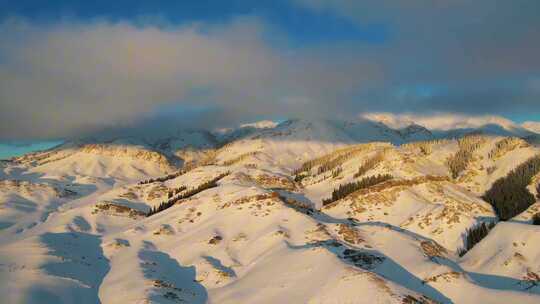 航拍雪山延时