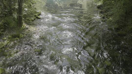 地震后的九寨沟