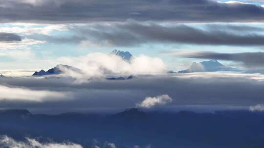 西藏雪山云海航拍空镜