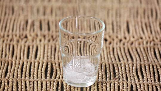 玻璃杯透明杯子酒杯口杯
