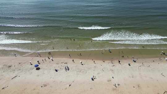 大海沙滩浪花海浪航拍