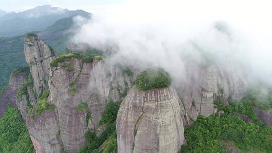 广西容县都峤山风景区自然风光丹霞地貌