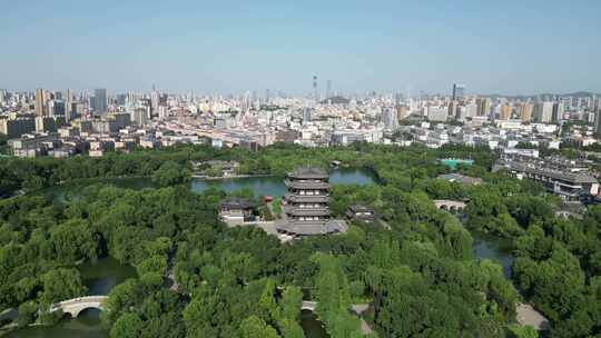 航拍山东济南大明湖5A景区