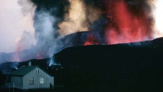 80-90年代自然灾害活火山爆发火山岩喷射