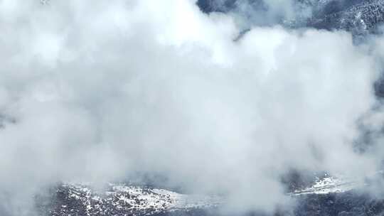 航拍西藏林芝冬季雪山风光