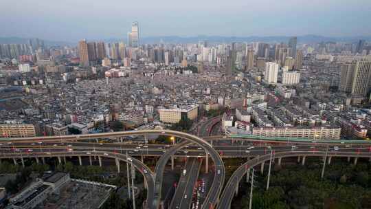 4K云南昆明市中心城市大景航拍视频