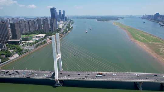 4K江西南昌赣江风光八一大桥车流航拍视频