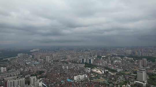 大雨将至的东莞城区航拍