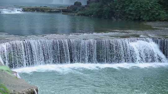 碧绿水面 河流 水流 小河 小瀑布 7674