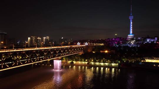 武汉长江大桥夜晚