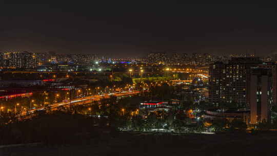 中国北京城市夜景公路车流延时