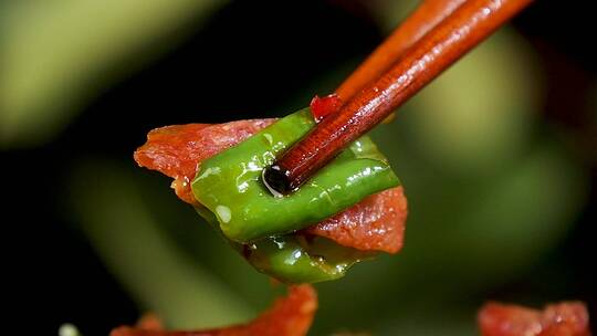 青椒炒香肠