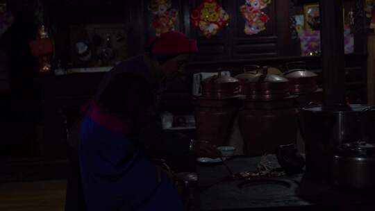 松茸烹饪西藏云南香格里拉视频素材模板下载
