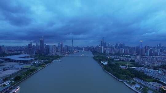 雨季强对流天气的广州航拍