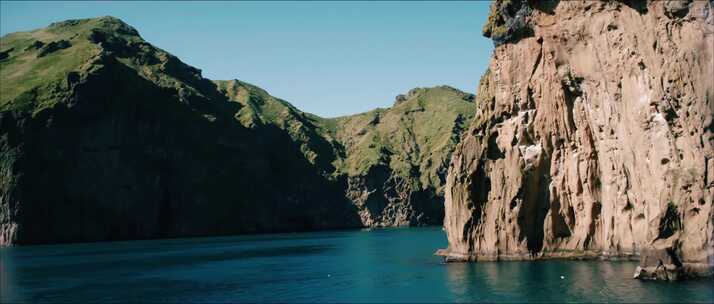 海上大石头的景色