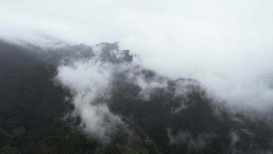 雨后山雾自然风景航拍