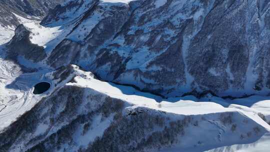 佐治亚州古多里美丽雪山的鸟瞰图