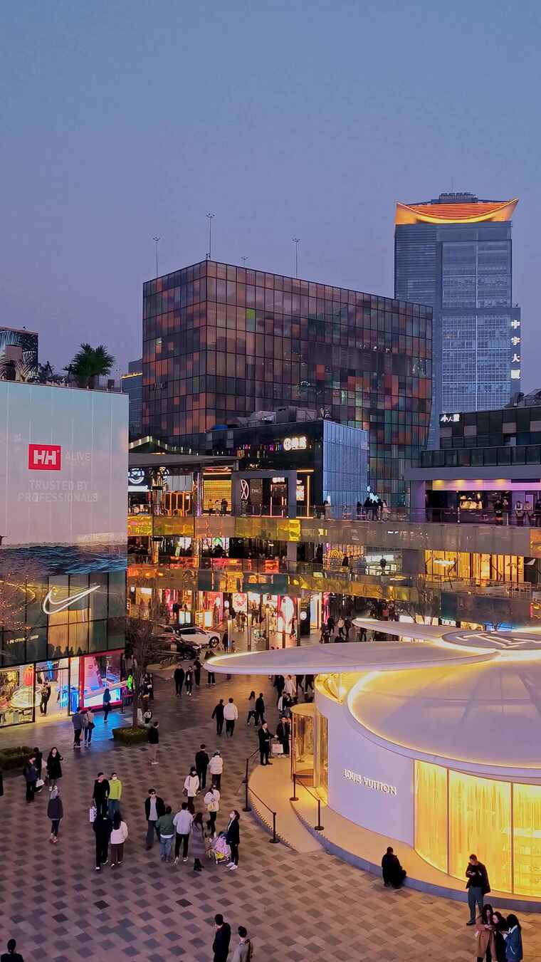 城市商场商业区人群景象