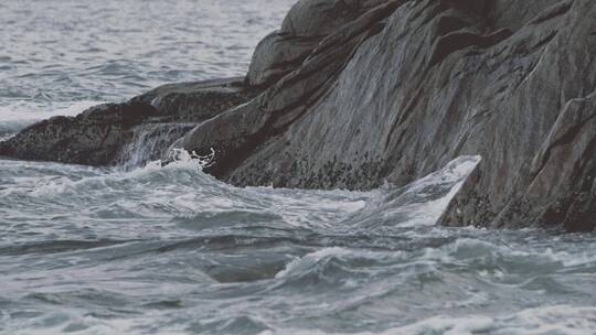 海边海浪海水礁石