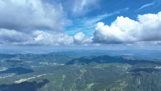 福建山峰航拍山区山脉森林群山蓝天白云风景