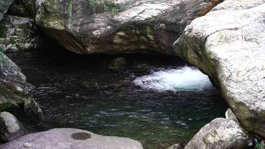 森林流水大自然小溪水瀑布山涧水源泉水山水