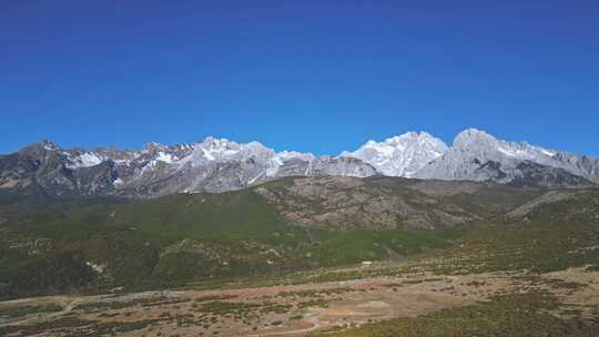 航拍云南玉龙雪山