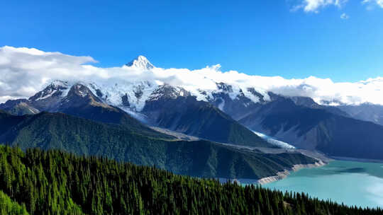 雪山湖泊森林自然风光