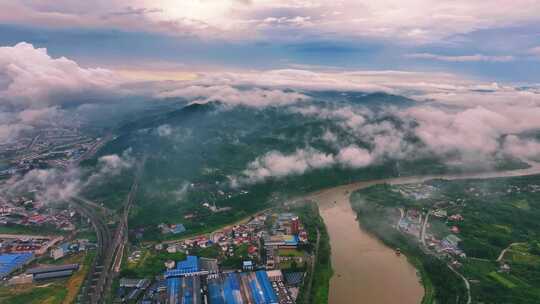 雨后小城 航拍 云雾缭绕