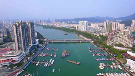 中国海南三亚鸿洲游艇码头高视角航拍风光
