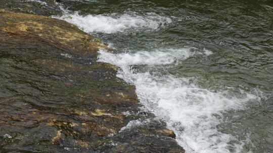 清澈河水河流水源水流溪流溪水