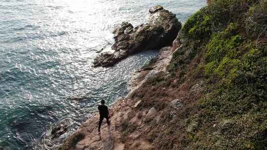 鹿嘴山庄无人机航拍海岸线礁石海边悬崖峭壁