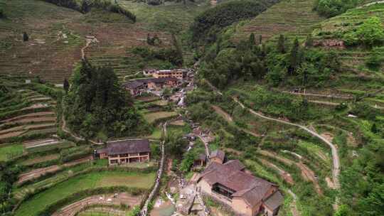 航拍浙江丽水云和梯田风景区白银谷古村落