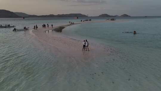 HDR印尼岛屿沙洲沙滩航拍海滨自然风光视频素材模板下载