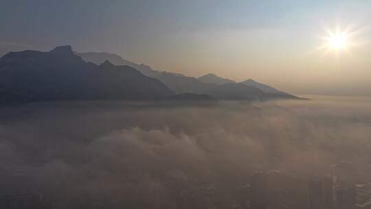 雨后泰山 云海玉盘