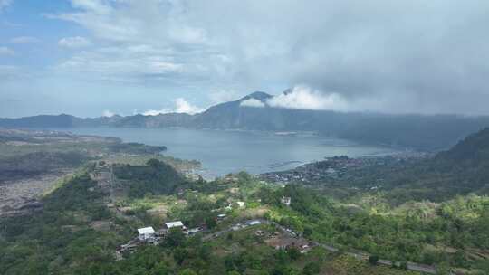 印尼巴厘岛巴图尔火山湖航拍自然风光